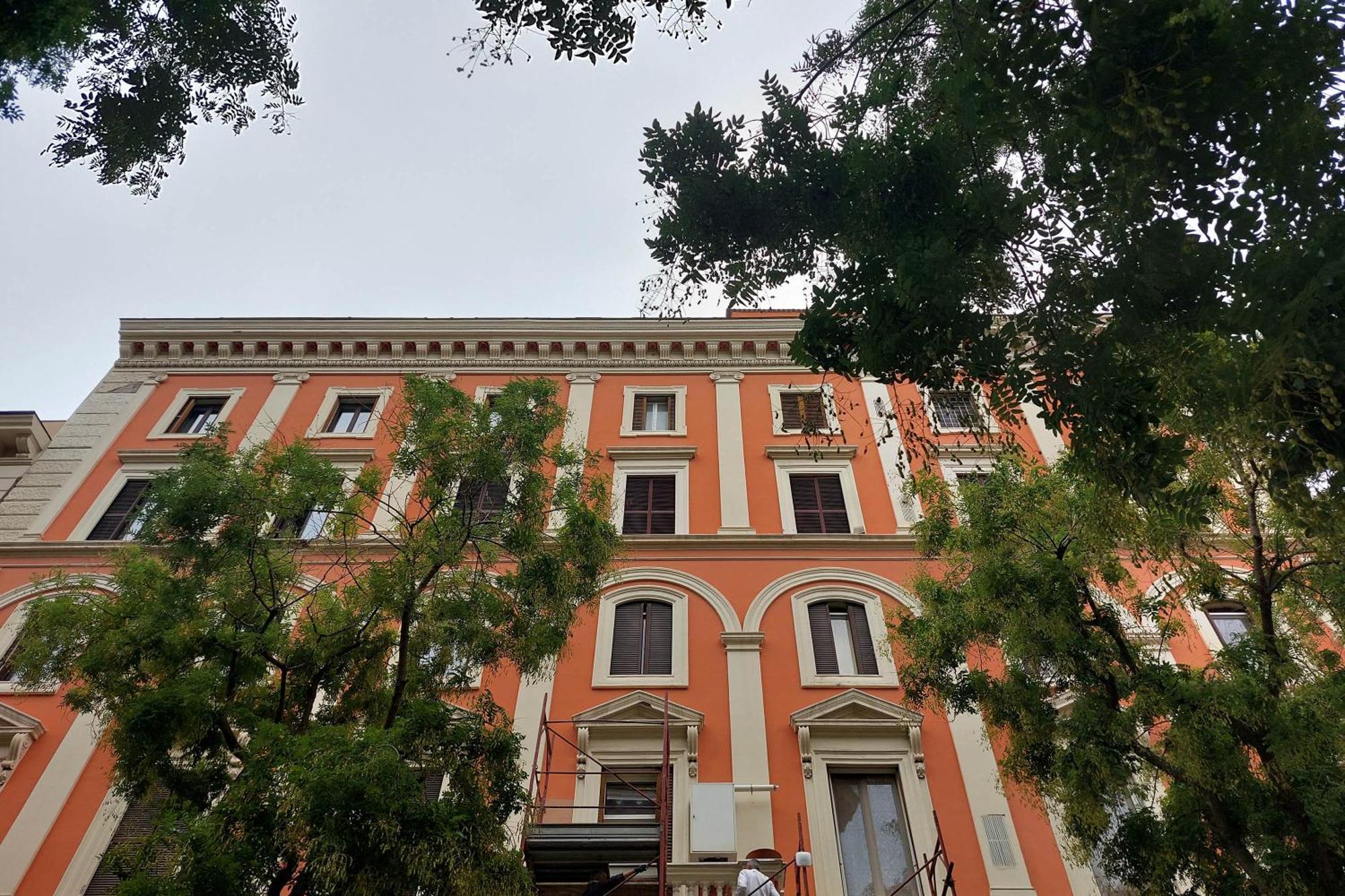 Vatican Museums Art Apartment — Photos 1